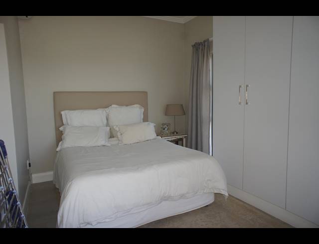 5 BEDROOM HOUSE TO LET IN PALM LAKES ESTATE